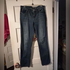 DKNY Jeans 👖. Women’s Size 8. Gently used. Great condition!